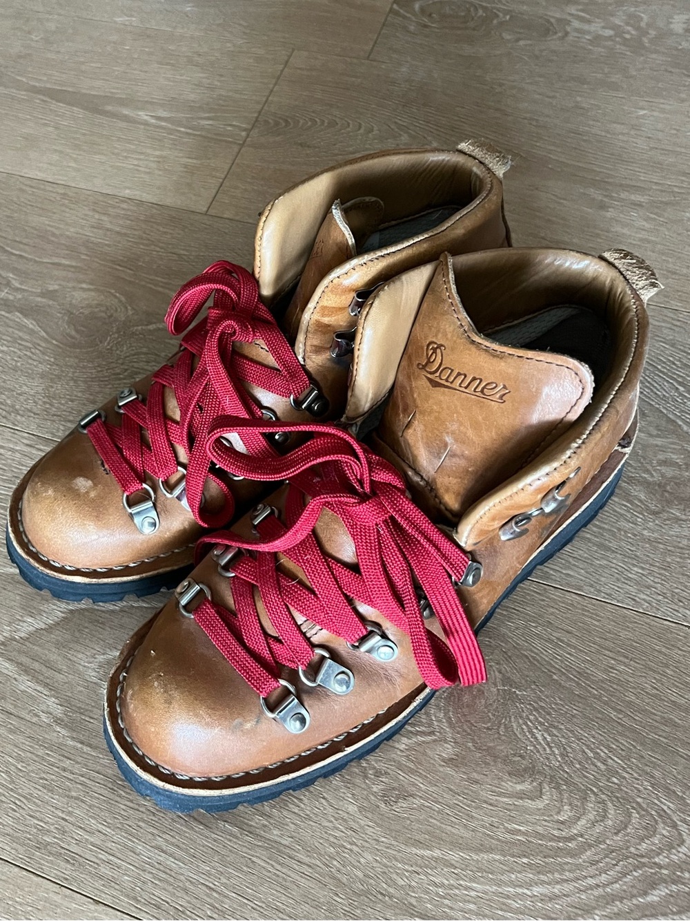 Danner Mountain Light Hiking Boots women size 10